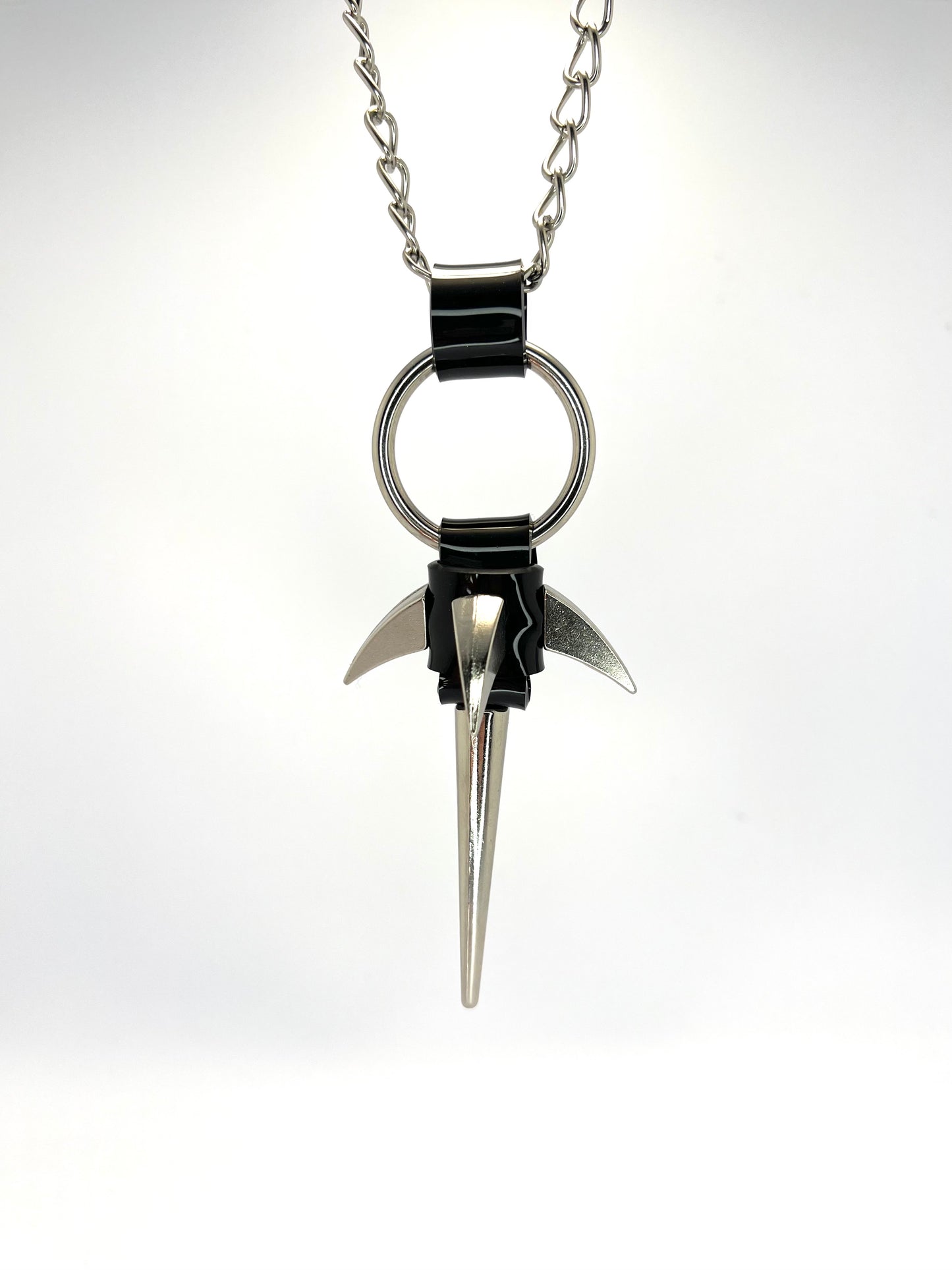 Claw necklace with unique spiky pendant
